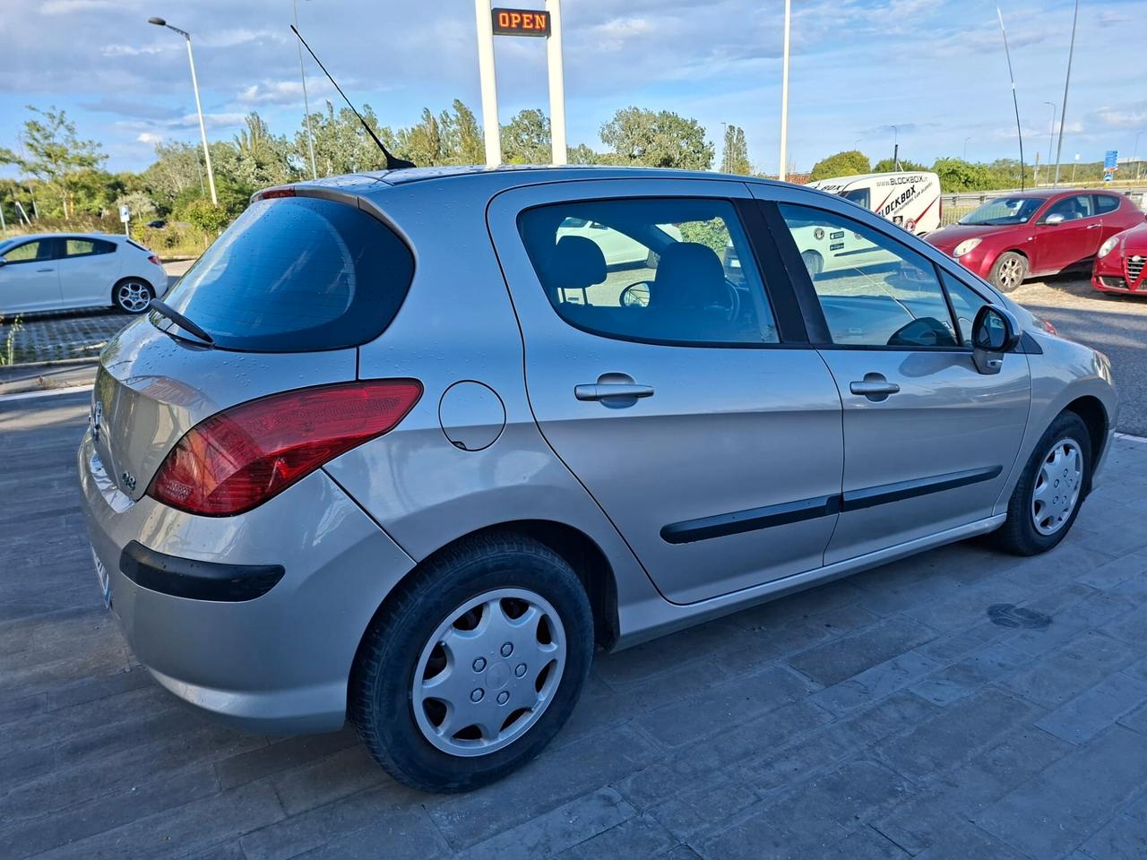 Peugeot 308 1.4 VTi 95CV 5p. Comfort