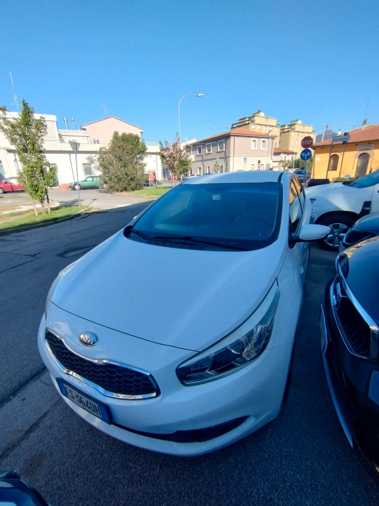 Kia Ceed cee'd 1.4 CVVT 5 porte Cool
