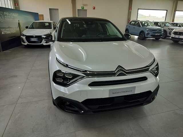 Citroen ë-C4 motore elettrico 136 CV Shine