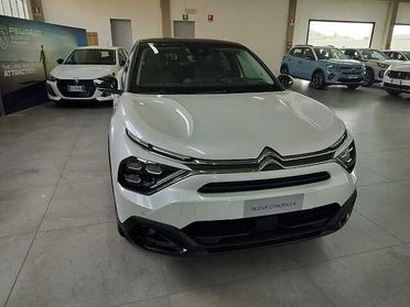 Citroen C4 motore elettrico 136 CV Shine