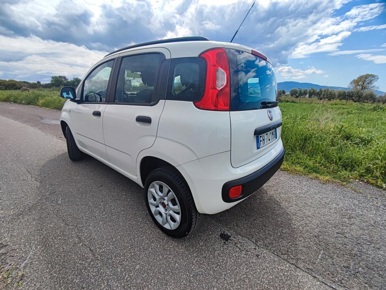 Fiat Panda 0.9 TwinAir Turbo Natural Power Lounge