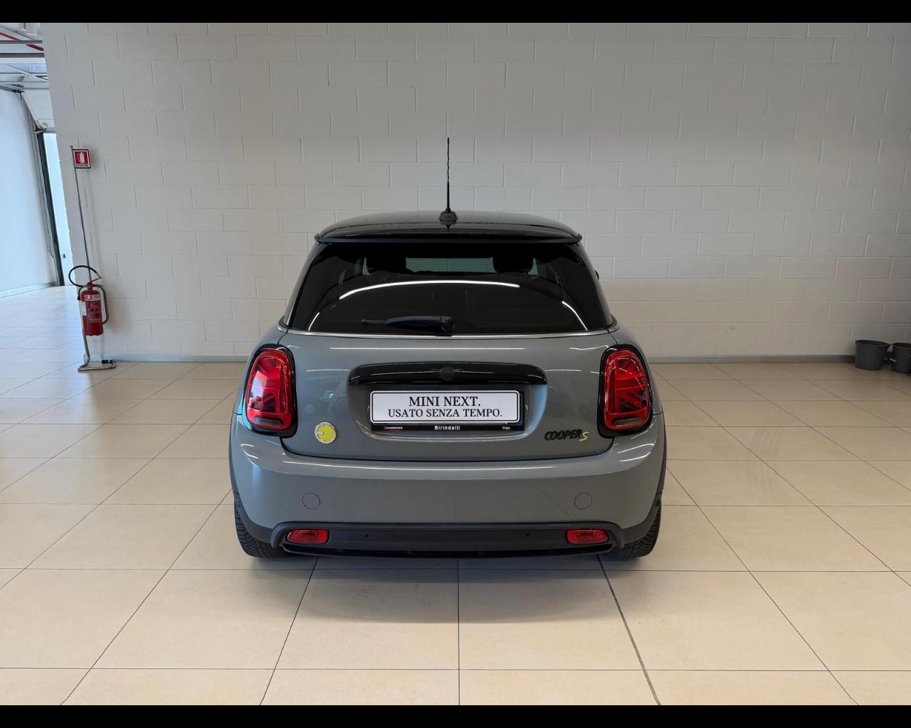 MINI Mini Full El. (F56) - Mini Cooper SE Yours