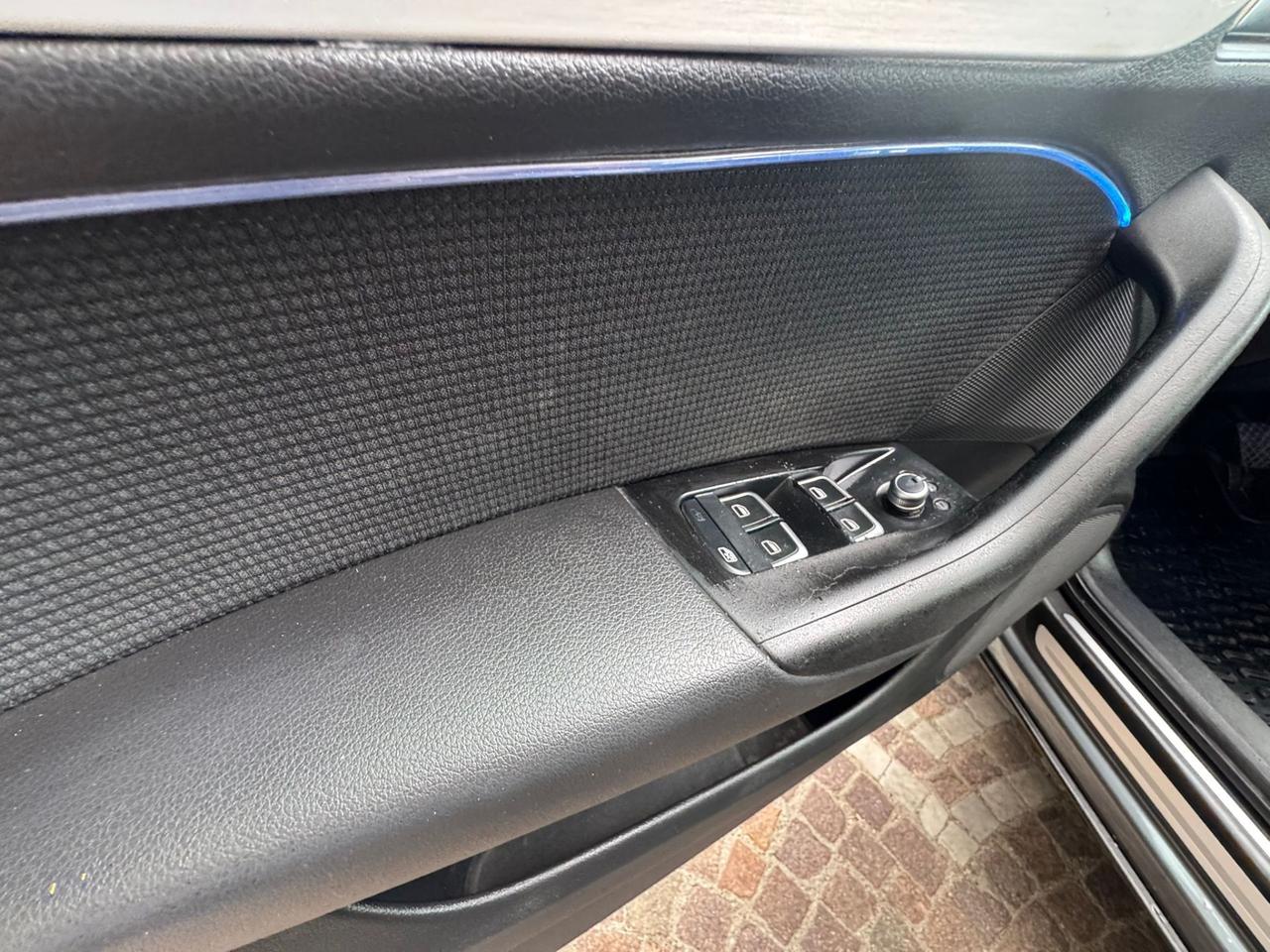 Audi Q3 2.0 TDI 150 CV quattro S tronic Sport