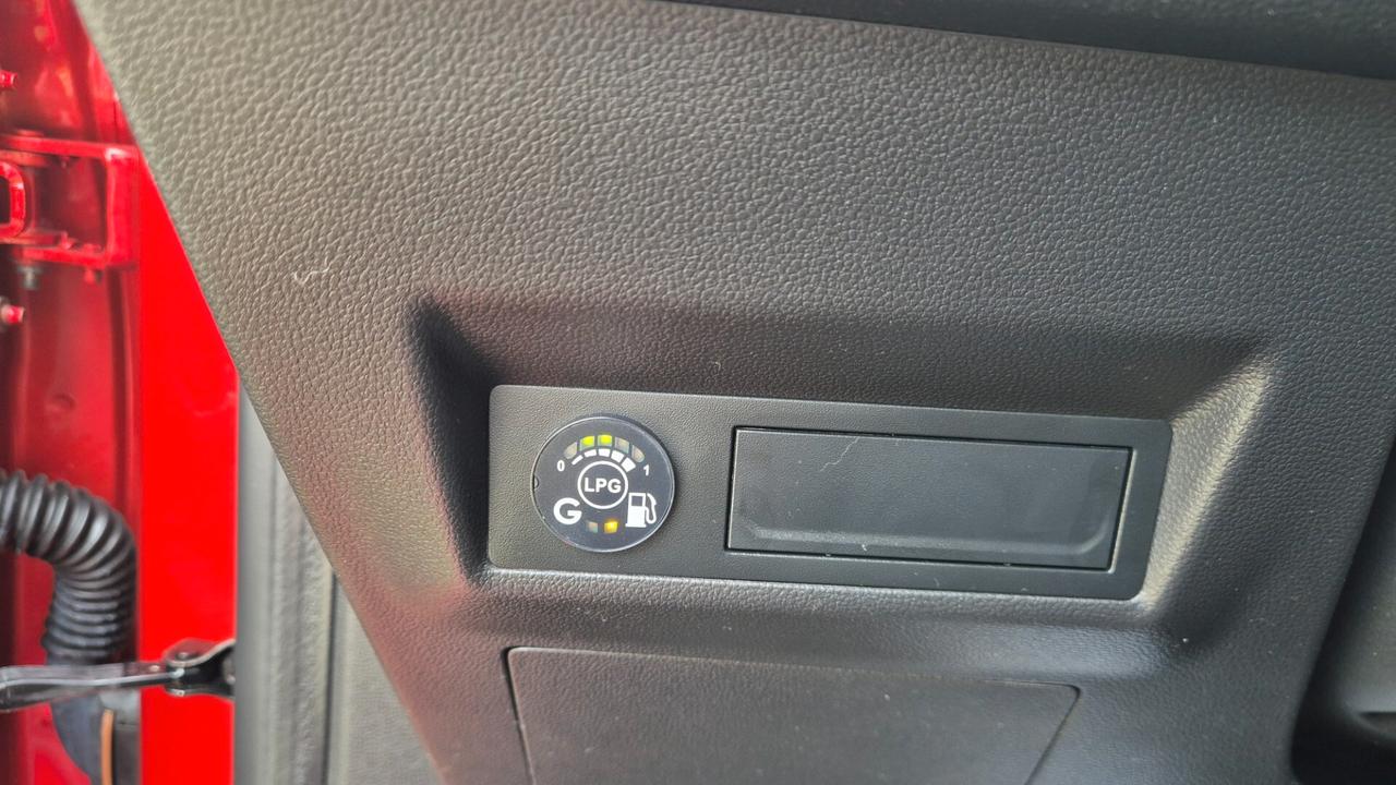 Renault Captur TCe 100 CV GPL Intens