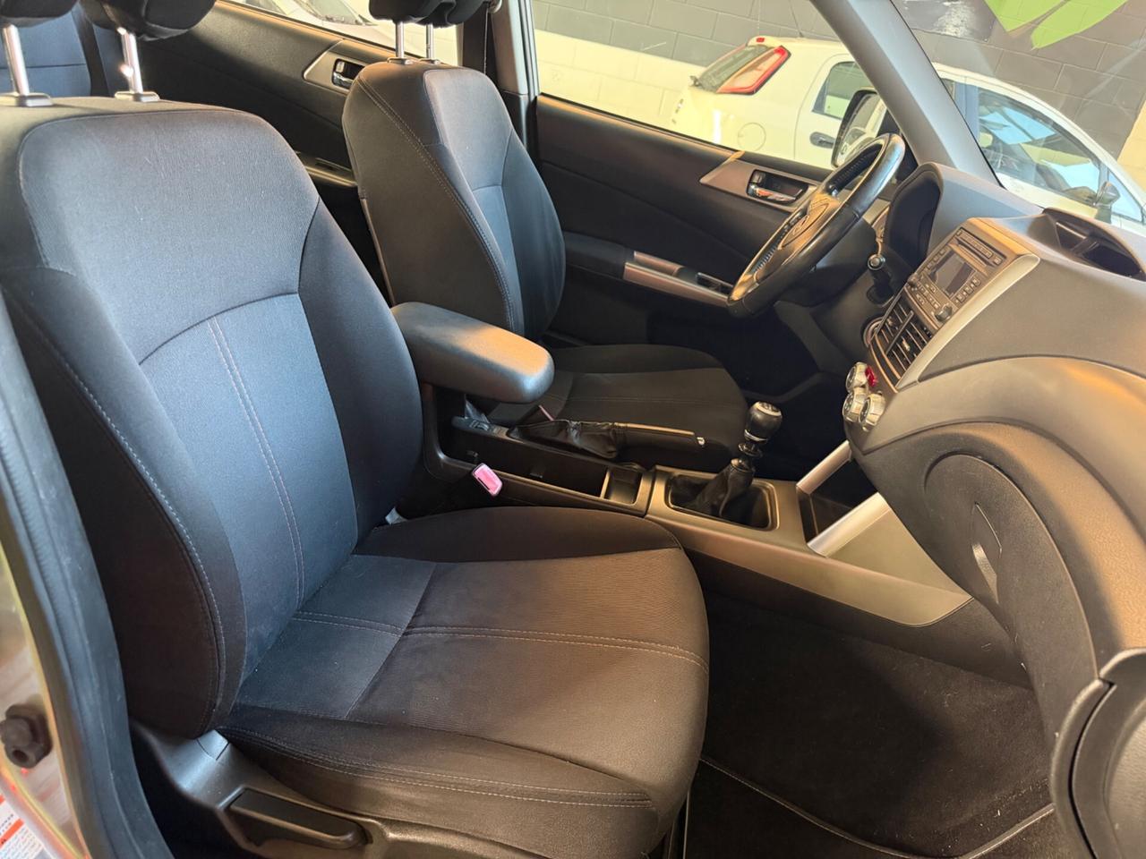 Subaru Forester 2.0D X 147cv xenon-tetto 4x4