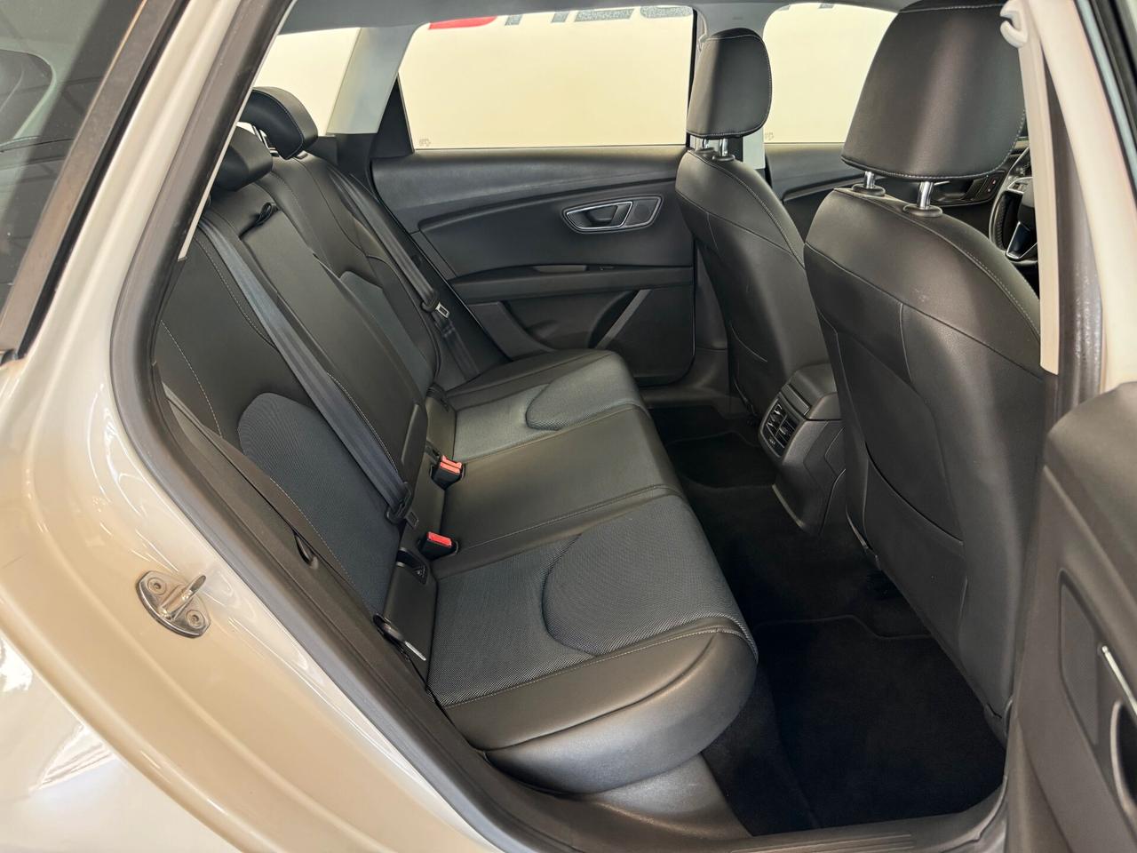 Seat Leon 1.6 TDI 110 CV ST Start/Stop DSG Connect