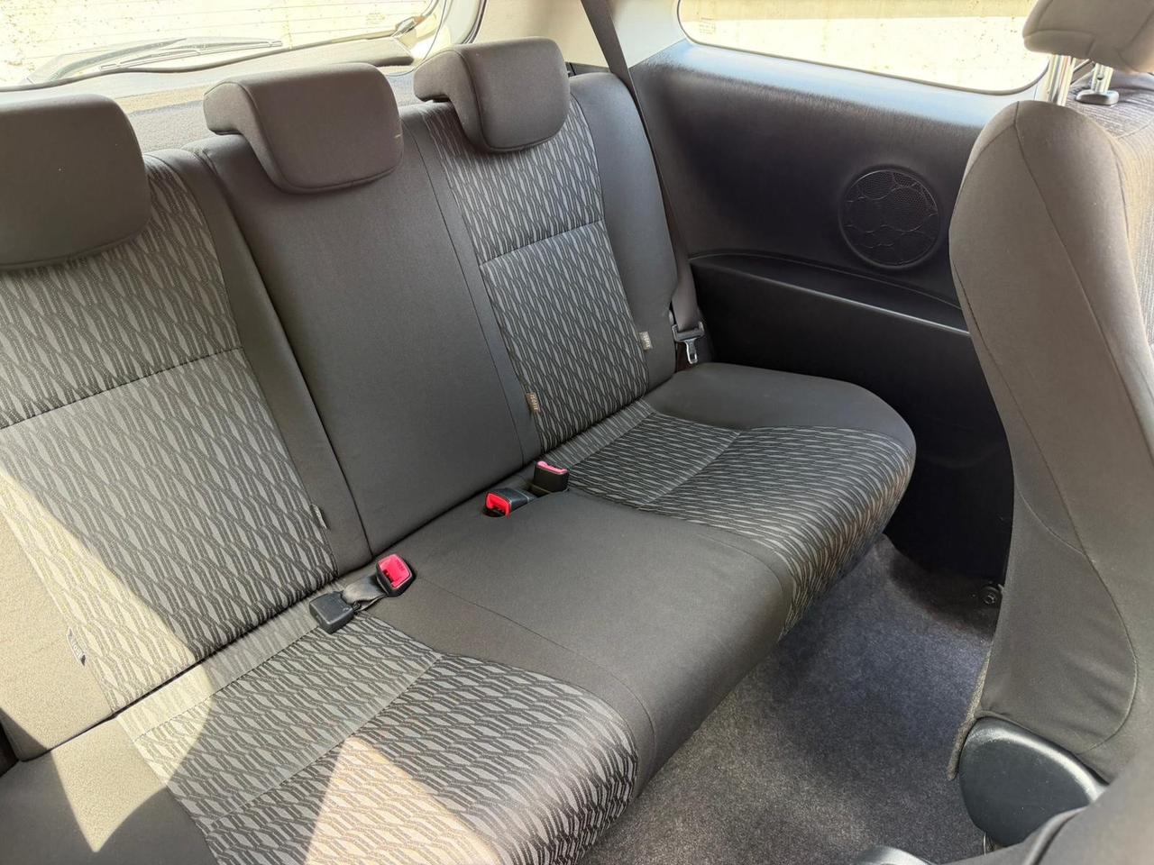 Toyota Yaris 1.3 3 porte Active