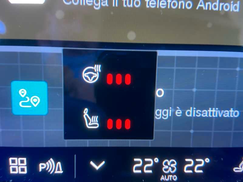 VOLVO XC60 2.0 b4 R-design awd auto