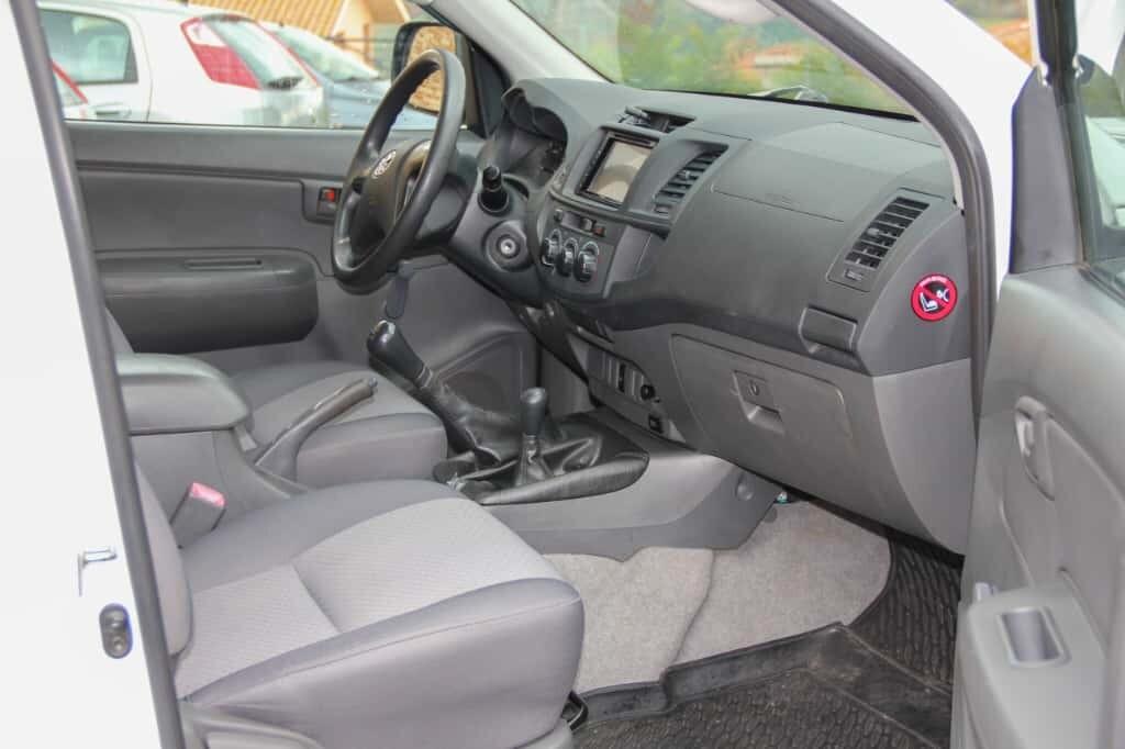 Toyota Hilux 2.5 D-4D 4WD 4p. Double Cab GX 4x4