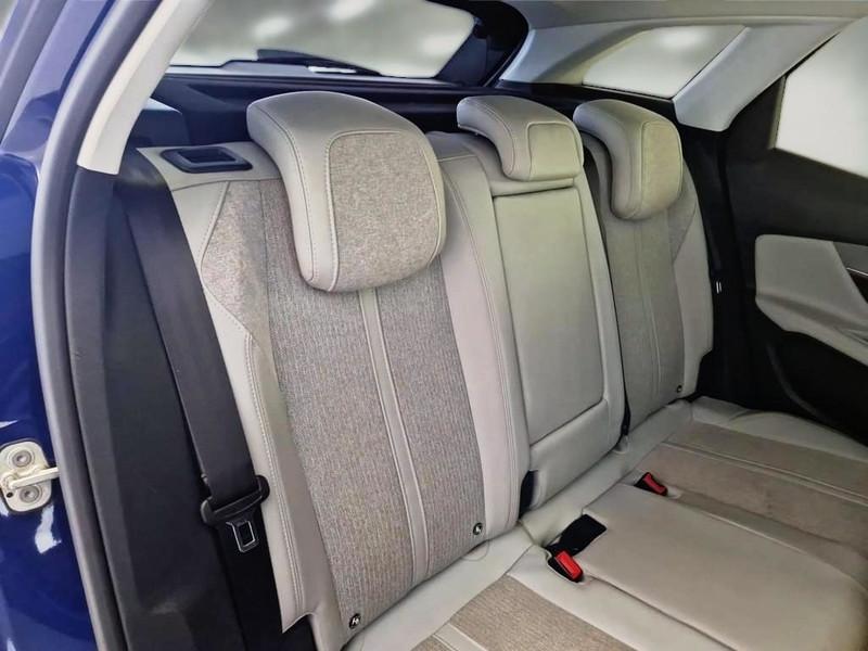 PEUGEOT 3008 BlueHDI 130 EAT8 S/S Allure