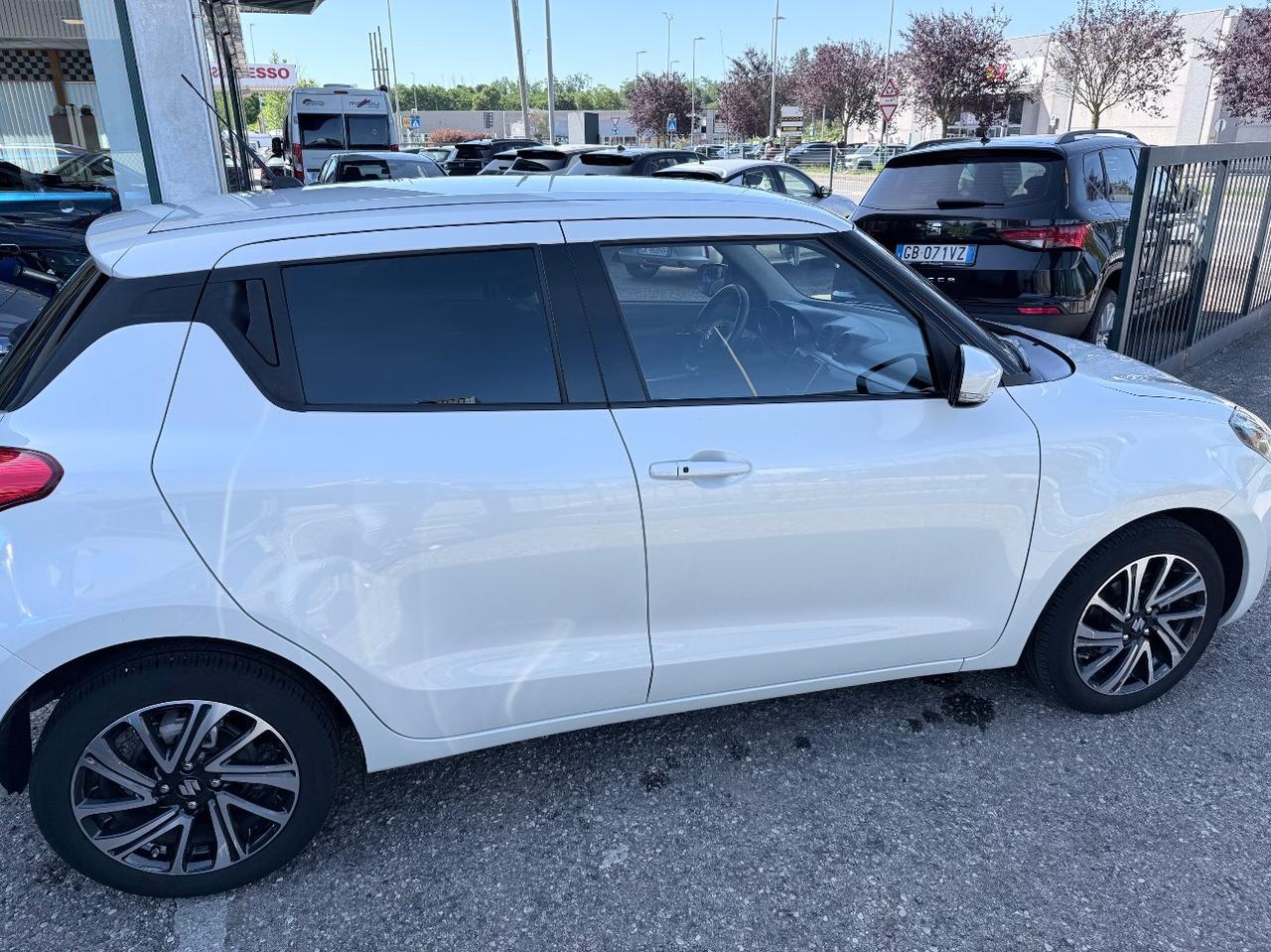 Suzuki Swift 1.2h Top 2wd cvt