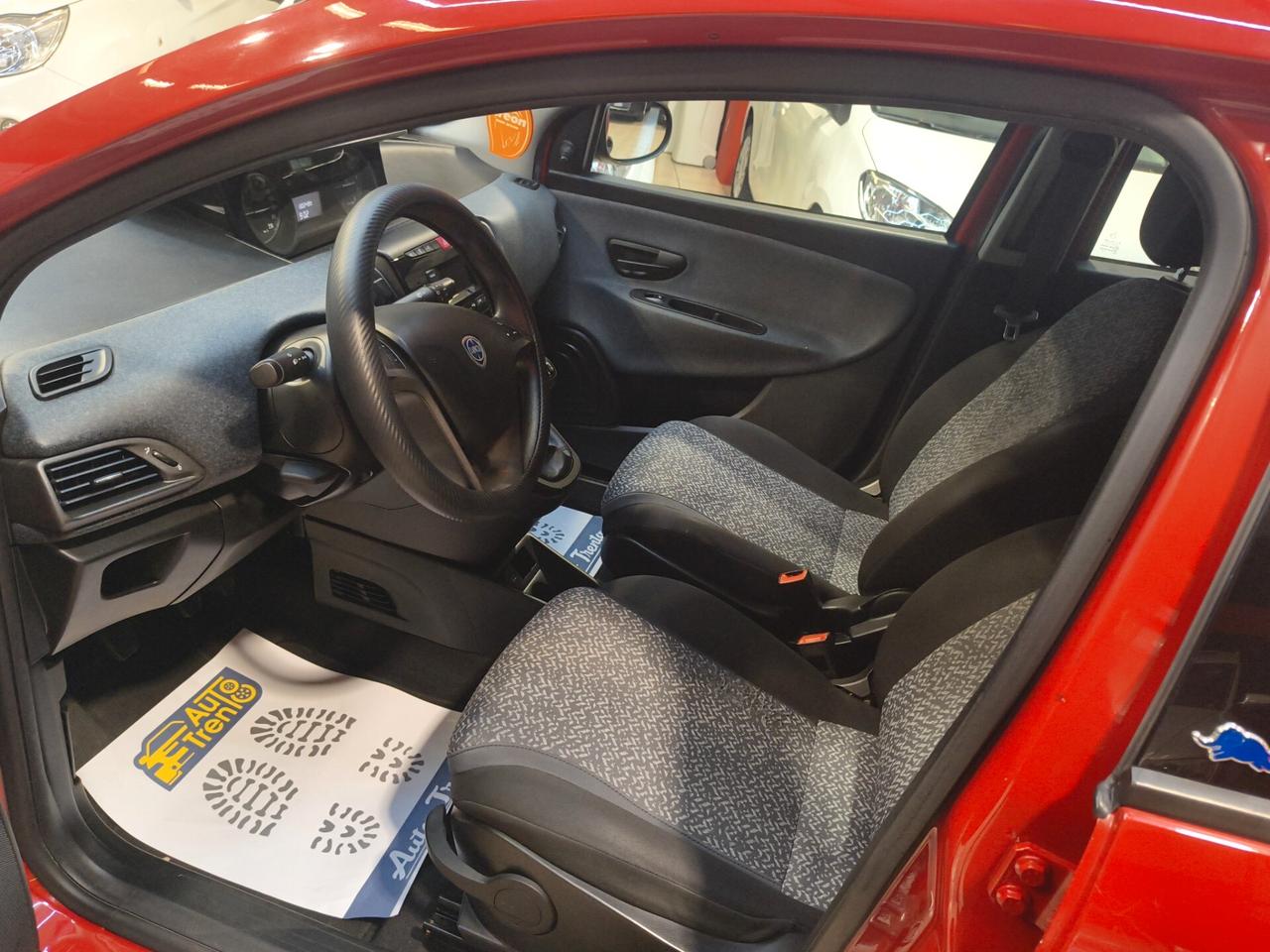 Lancia Ypsilon 1.2 69 CV 5 porte S&S Gold