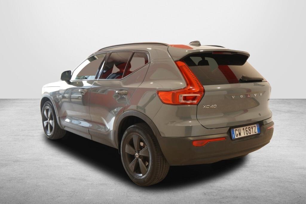 VOLVO XC40 2.0D D3 150CV 6M. BUSINESS ( FARI LED - COCKPIT - CRUISE - NAVI - SENSORI POST. - TELECAMERA POST. )