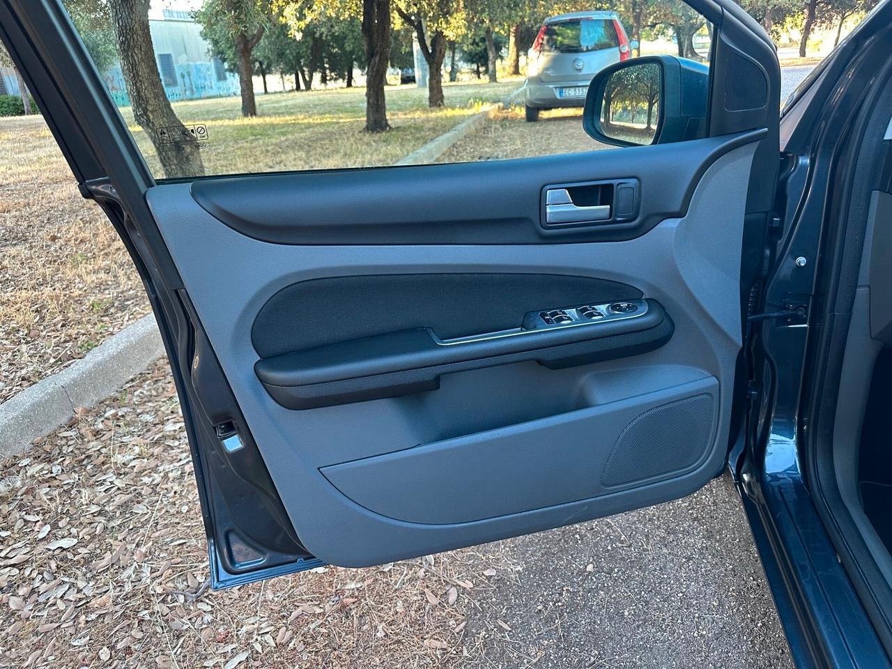 Ford Focus 1.6 TDCi (90CV) SW Ikon