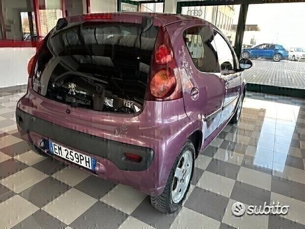 Peugeot 107 1.0 Benzina Neopatentati