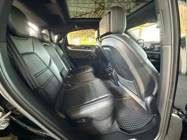 PORSCHE Cayenne Coupé 3.0 V6