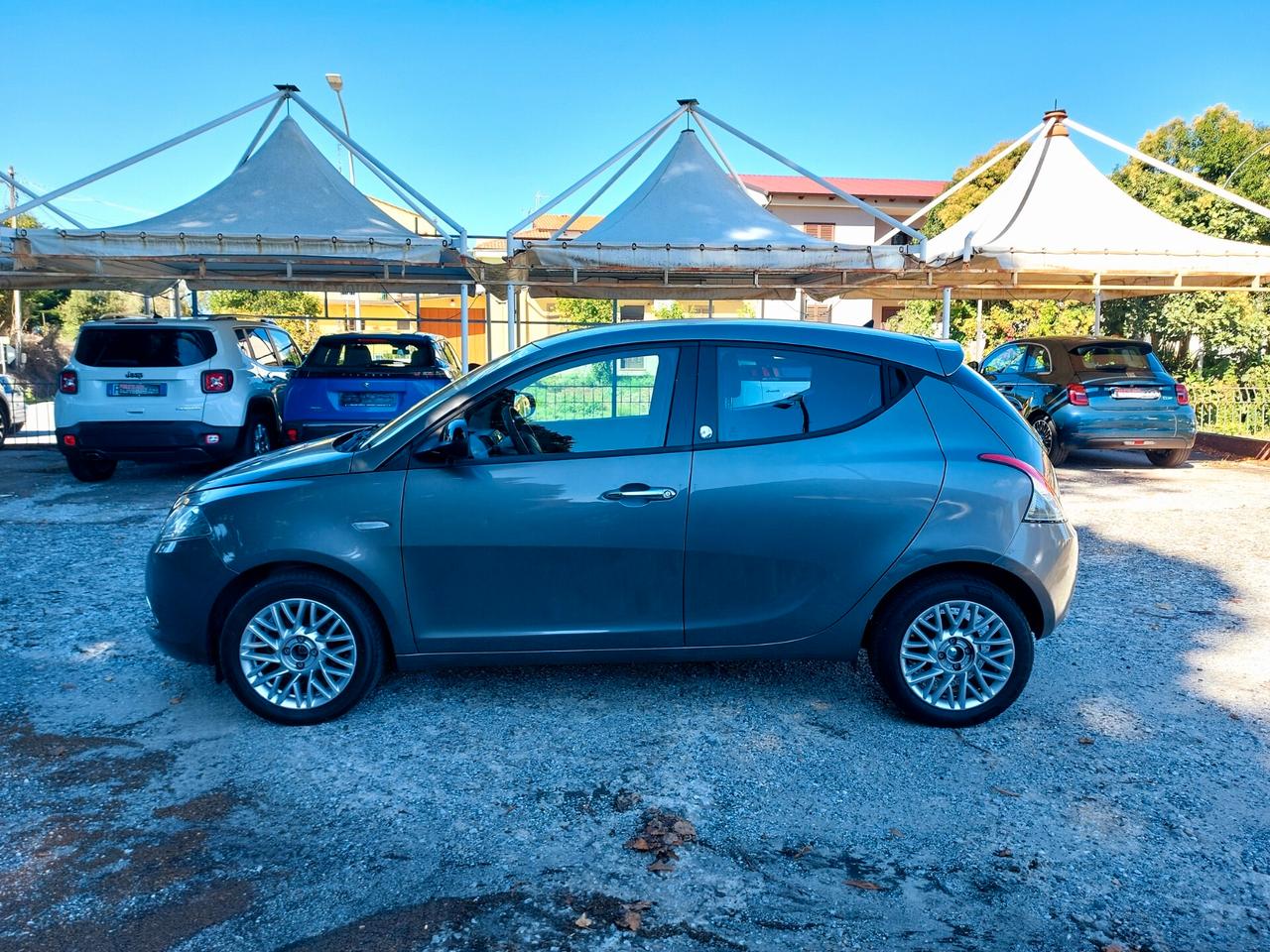 Lancia Ypsilon 1.2 69 CV 5 porte GPL Ecochic Elle