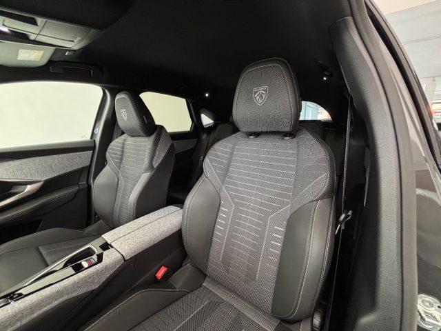 PEUGEOT 3008 Hybrid 136 e-DCS6 GT tua da ?399,00
