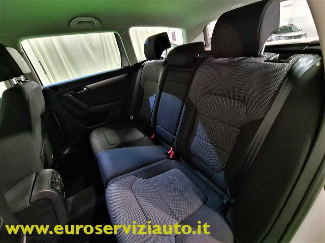 VOLKSWAGEN Passat VARIANT. 1.6 TDI DSG Comfortline