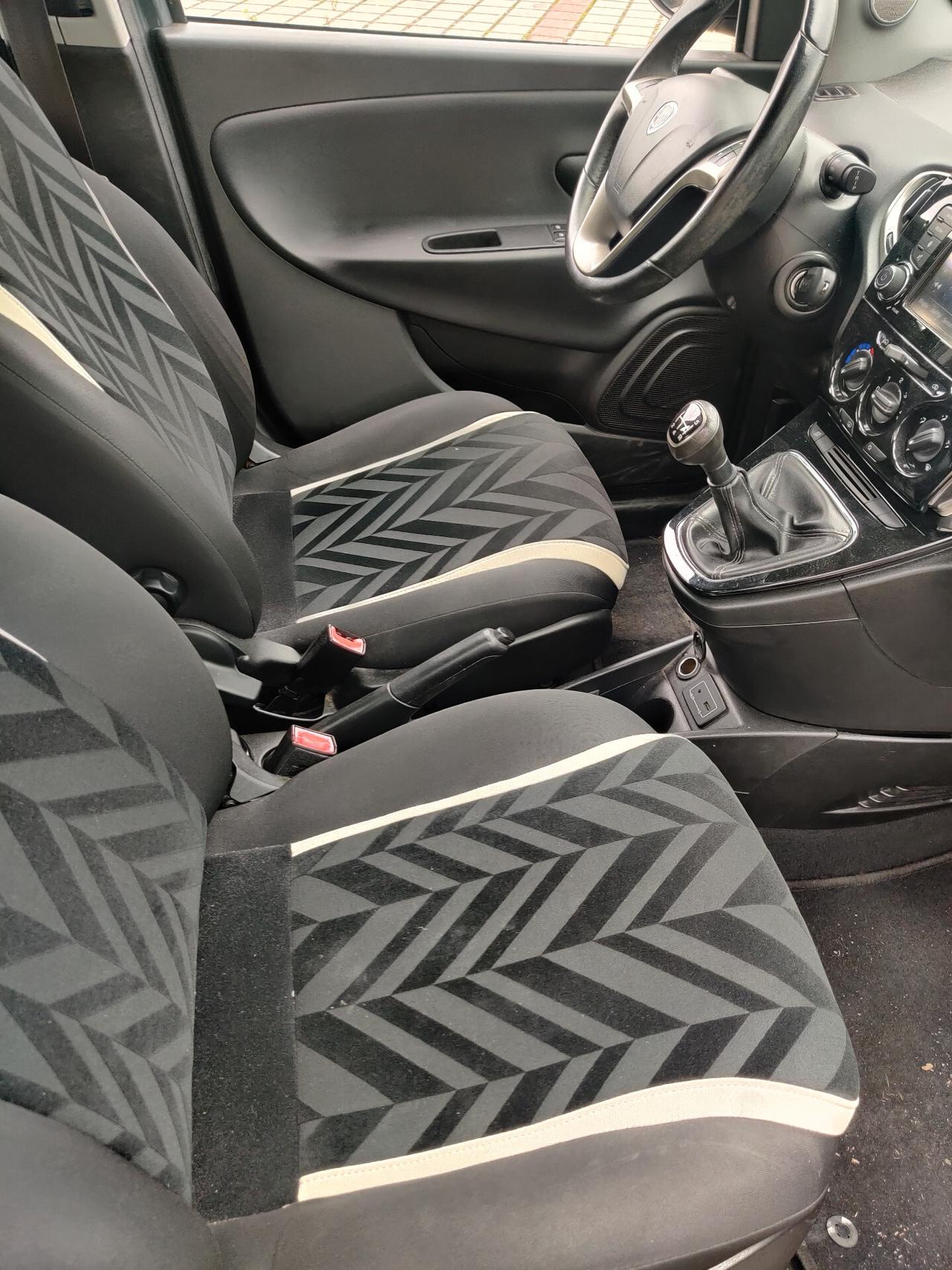 Lancia Ypsilon 1.3 MJT 16V 95 CV 5 porte S&S Gold
