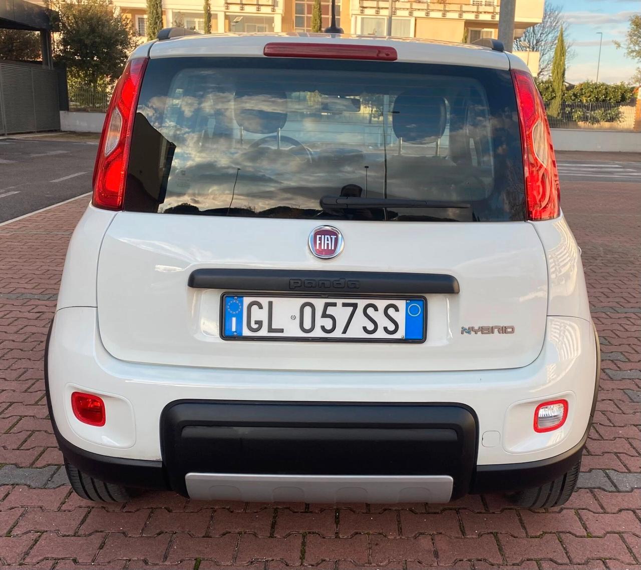 FIAT PANDA HYBRID CITY LIFE NEOPATENTATI