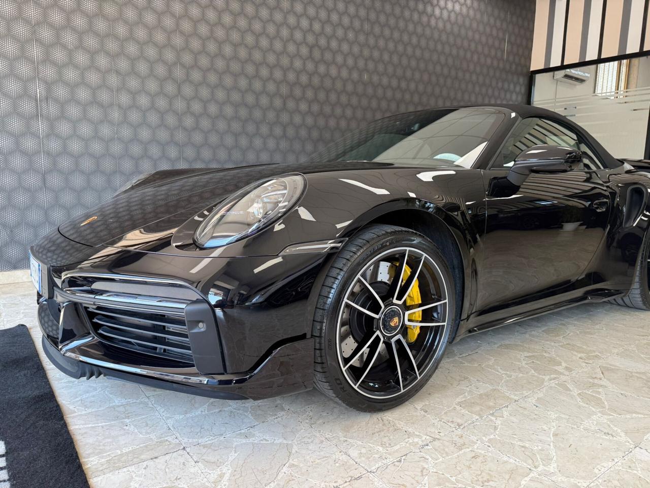 Porsche 911 Turbo Cabriolet 581cv - PACK LUX