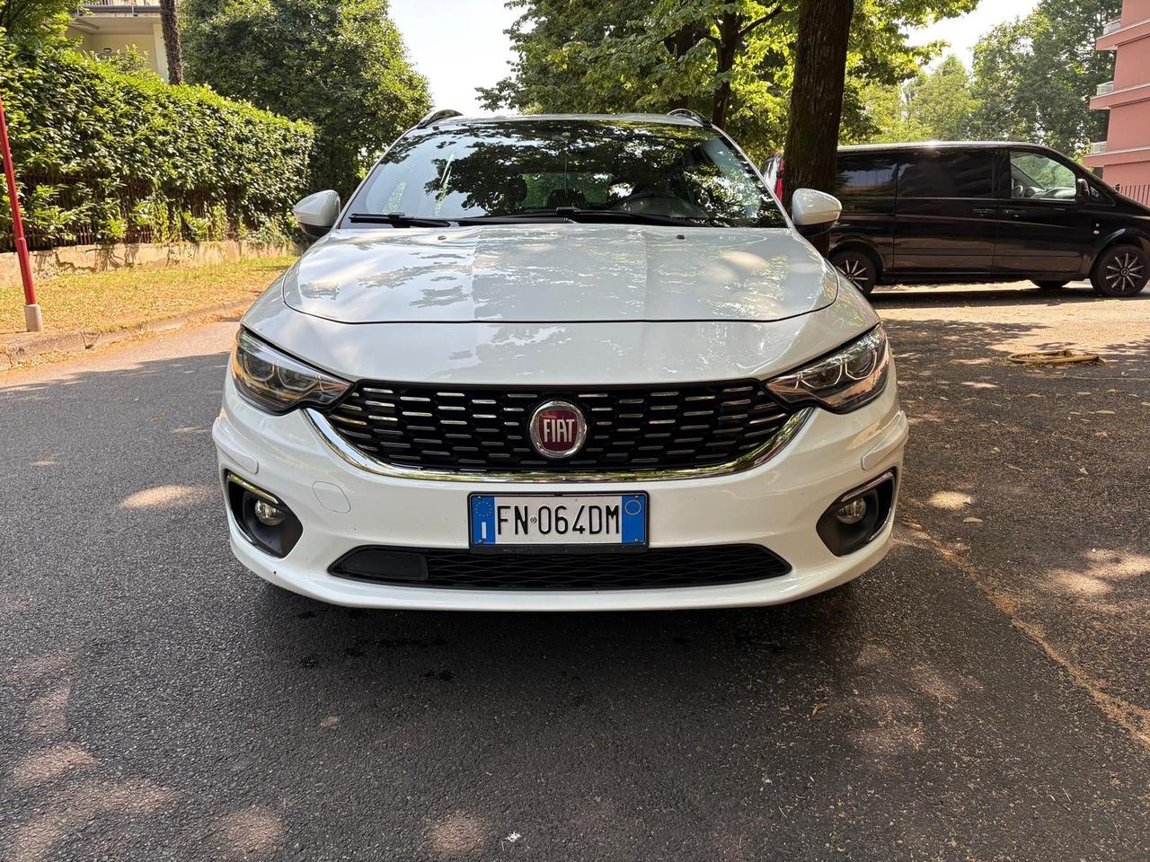 Fiat Tipo 1.6 Mjt S&S DCT SW Lounge