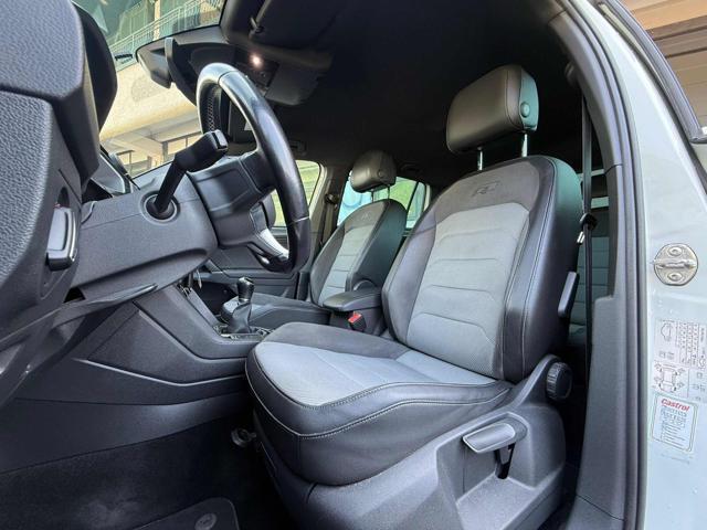 VOLKSWAGEN Tiguan 2.0 TDI 4MOTION R-LINE