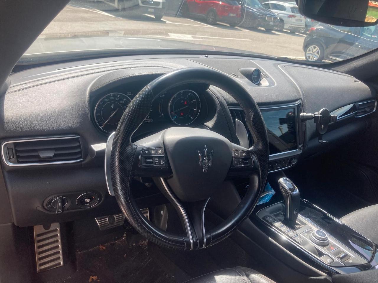 Maserati Levante HYBRID 330 CV AWD GT