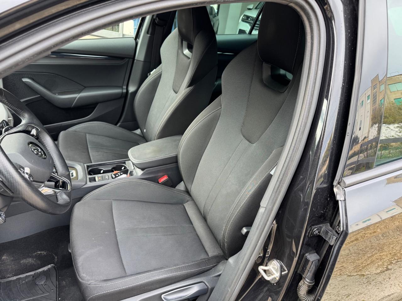 Skoda Octavia 2.0 TDI - CERCHI 18 - FULL LED- 2021