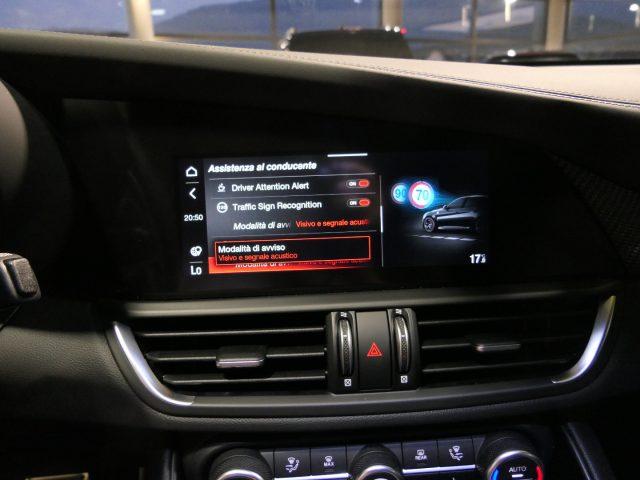 ALFA ROMEO Giulia 2.9 V6 Bi-Turbo AT8 Quadrifoglio