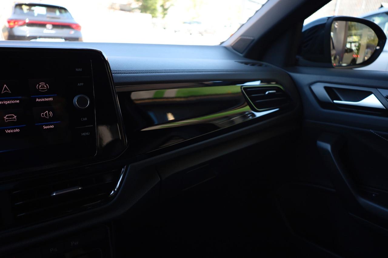 VOLKSWAGEN T-ROC 1.5 TSI ACT DSG R-Line BLACK EDITION
