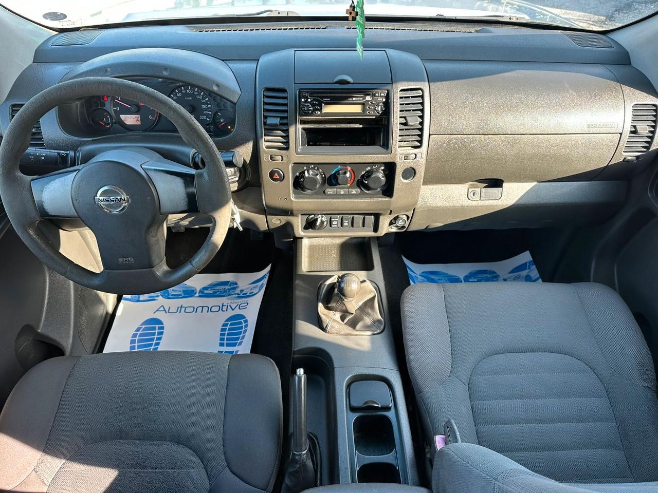 Nissan Navara Double Cab Navara d.cab 2.5 dci XE 174cv