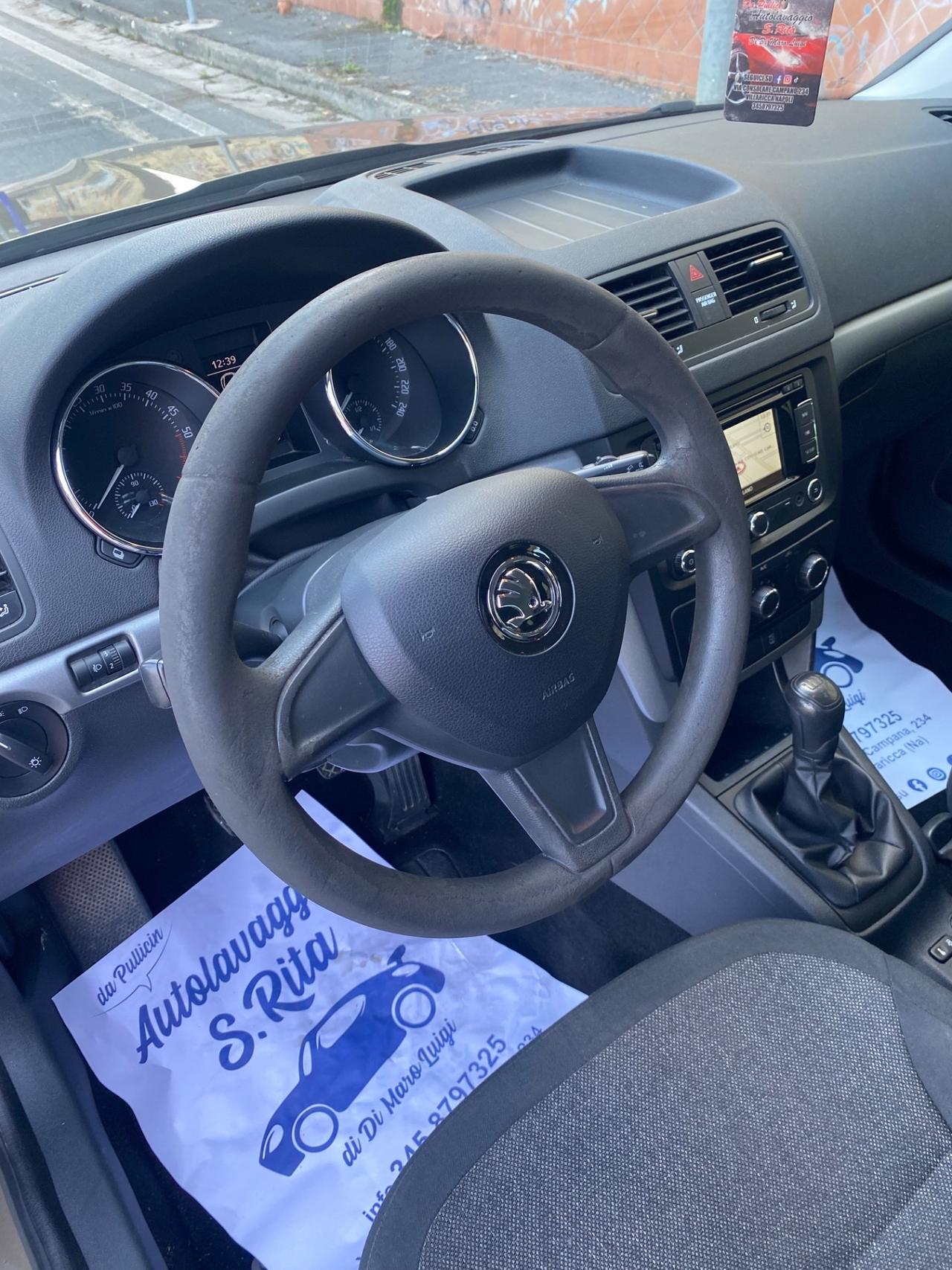 Skoda Yeti Outdoor 1.6 TDI Fine 2014 Full Navi Led