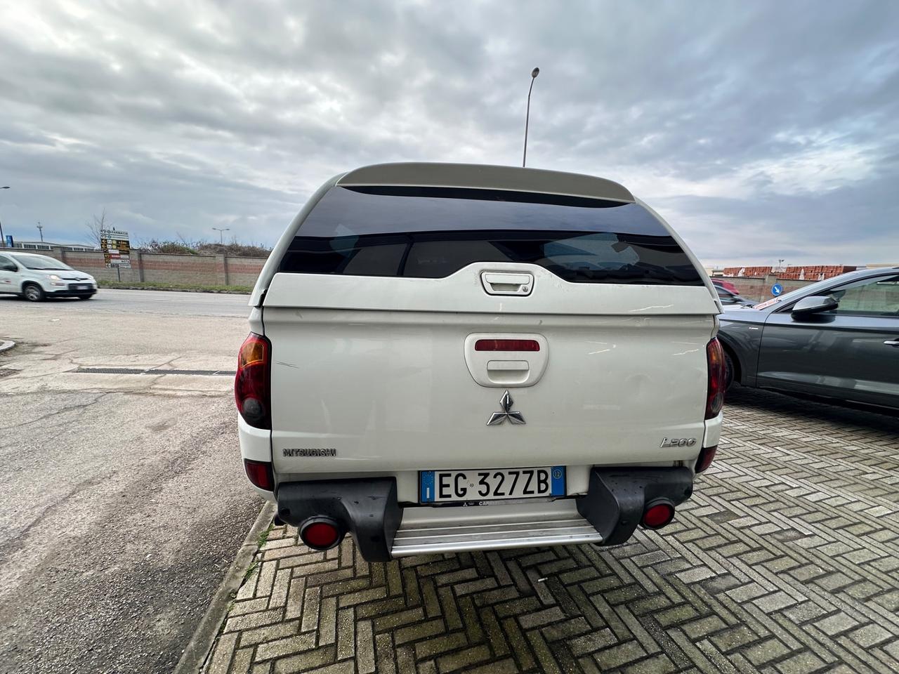 Mitsubishi L200 N1 2.5 DI-D/178CV DC Intense HARD TOP