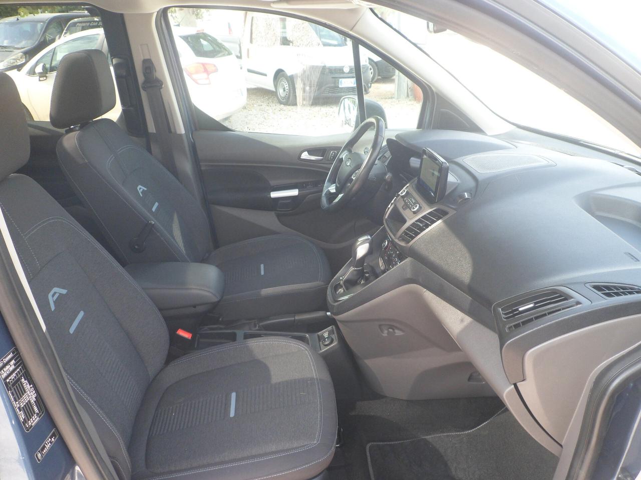 Ford Grand Tourneo Connect 5 posti autovettura