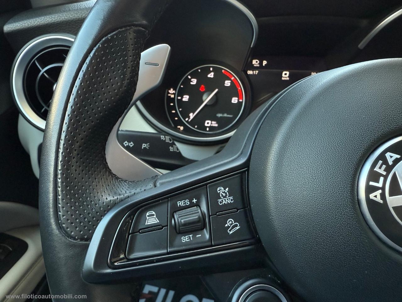ALFA ROMEO Stelvio 2.2 T.diesel 190CV AT8 Q4 Sprint MY 2021 - GANCIO DI TRAINO ELETTRICO-PELLE