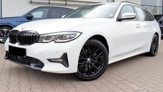 BMW 318 d 48V Touring Sport