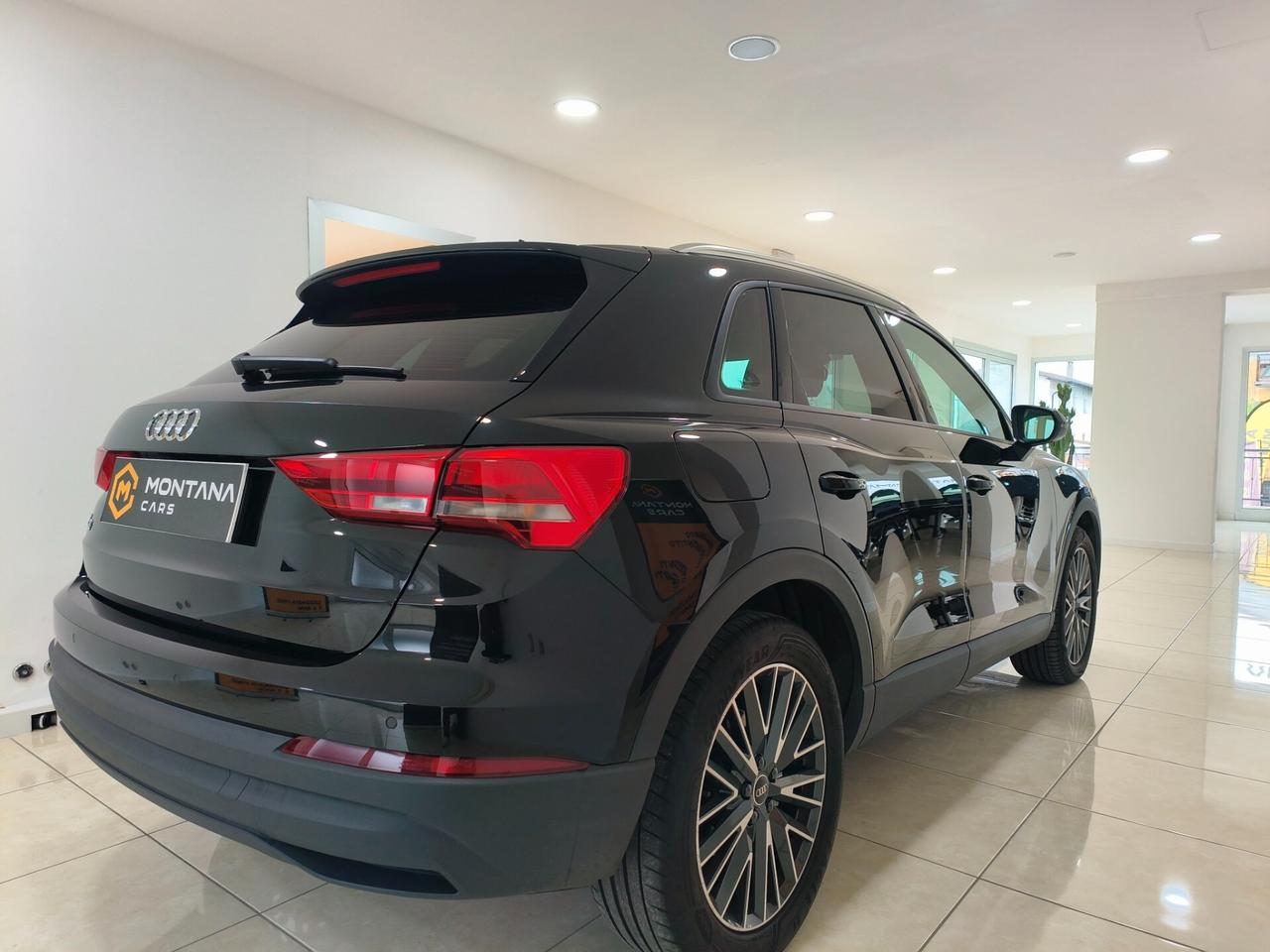 Audi Q3 35 TDI S tronic Business
