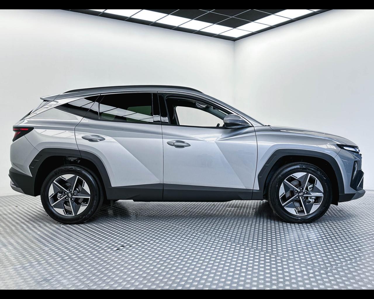HYUNDAI TUCSON PE 1.6HEV AT 2WD BUSINESS