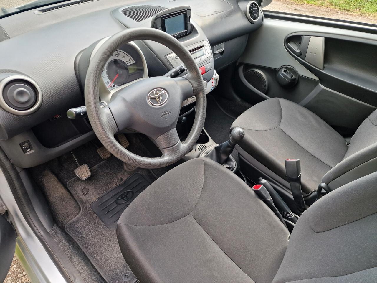 Toyota Aygo 1.0 69cv 5p 77000km