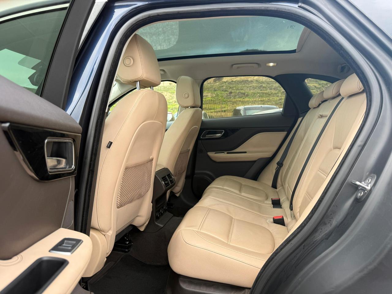 Jaguar F-Pace 2.0 D 180 CV AWD aut. Prestige