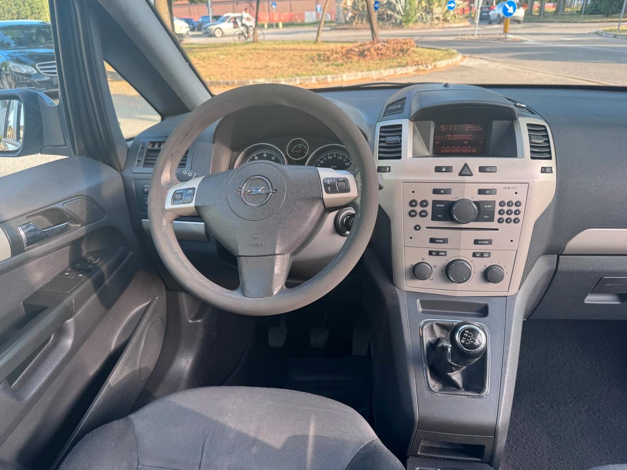 Opel Zafira 1.6 16V ecoM 94CV Cosmo