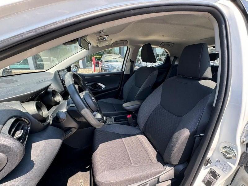 Toyota Yaris Hybrid Trend MY22