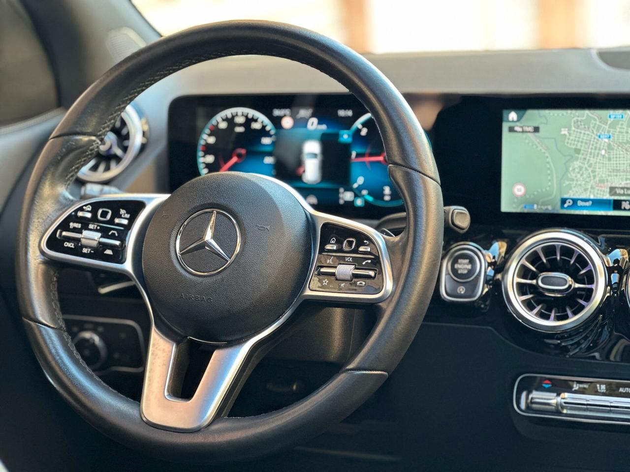 Mercedes GLA 220 4Matic Autom. Premium TETTO