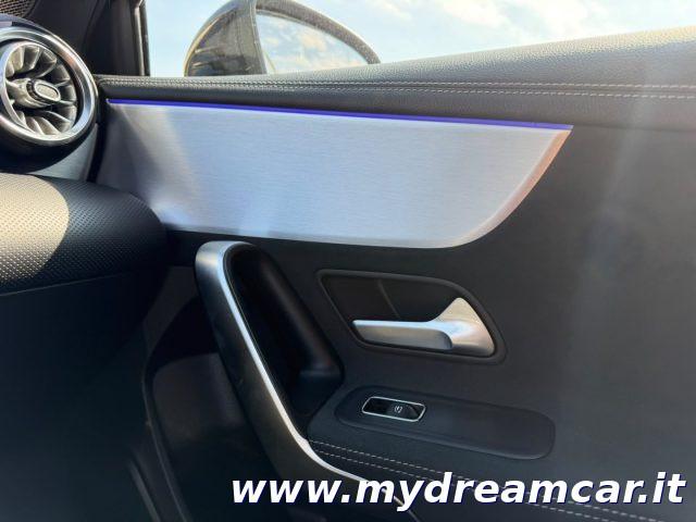 MERCEDES-BENZ A 180 d Automatic Premium Night Edition LUCI AMBIENTE