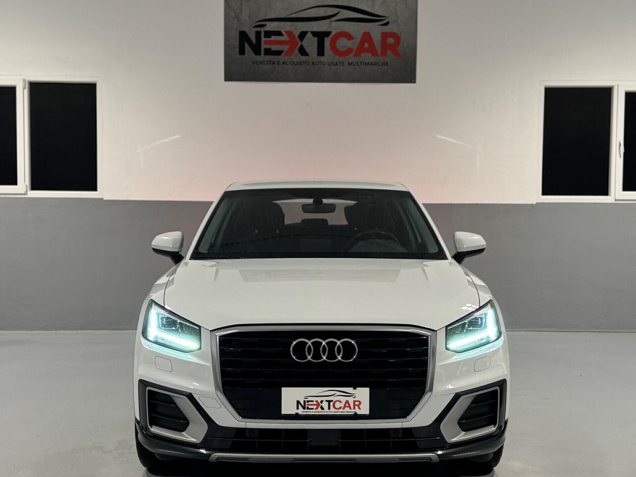 Audi Q2 TDI S tronic Sport , NAVI !