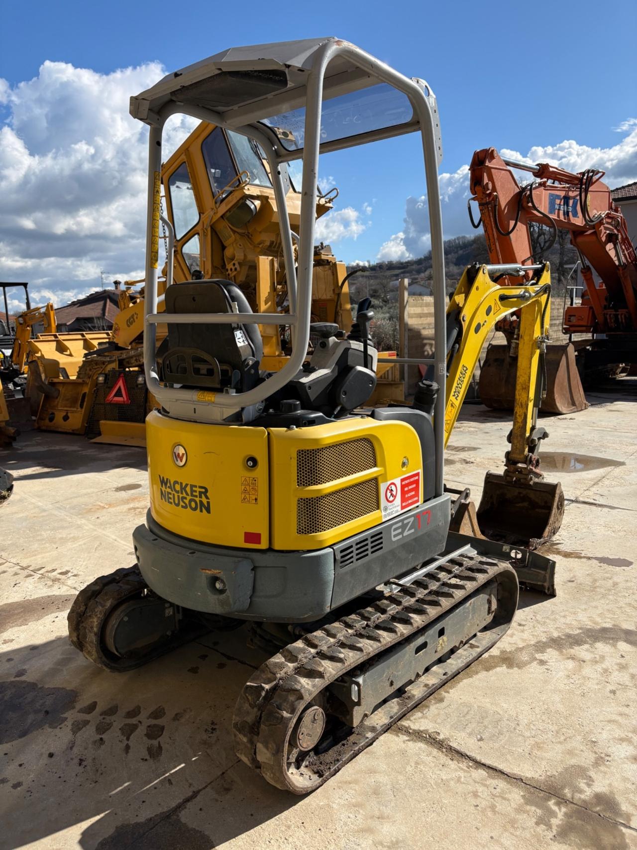 Mini Wacker Neuson EZ17