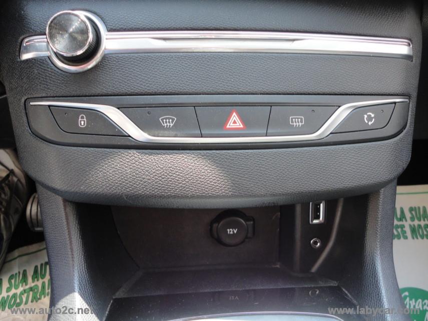 PEUGEOT 308 BlueHDi 100 S&S Active
