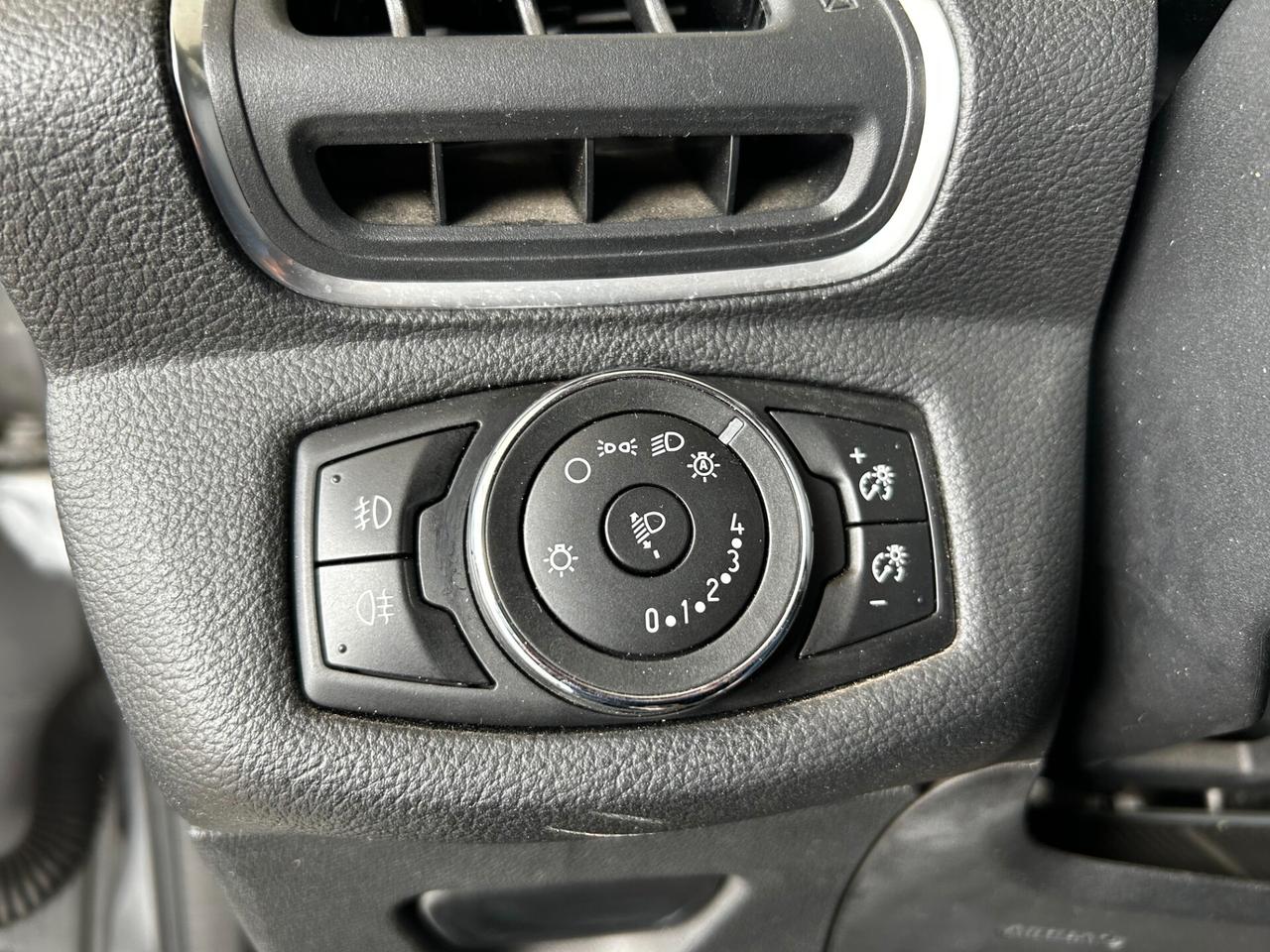Ford B-Max 1.5 TDCi 75 CV Titanium